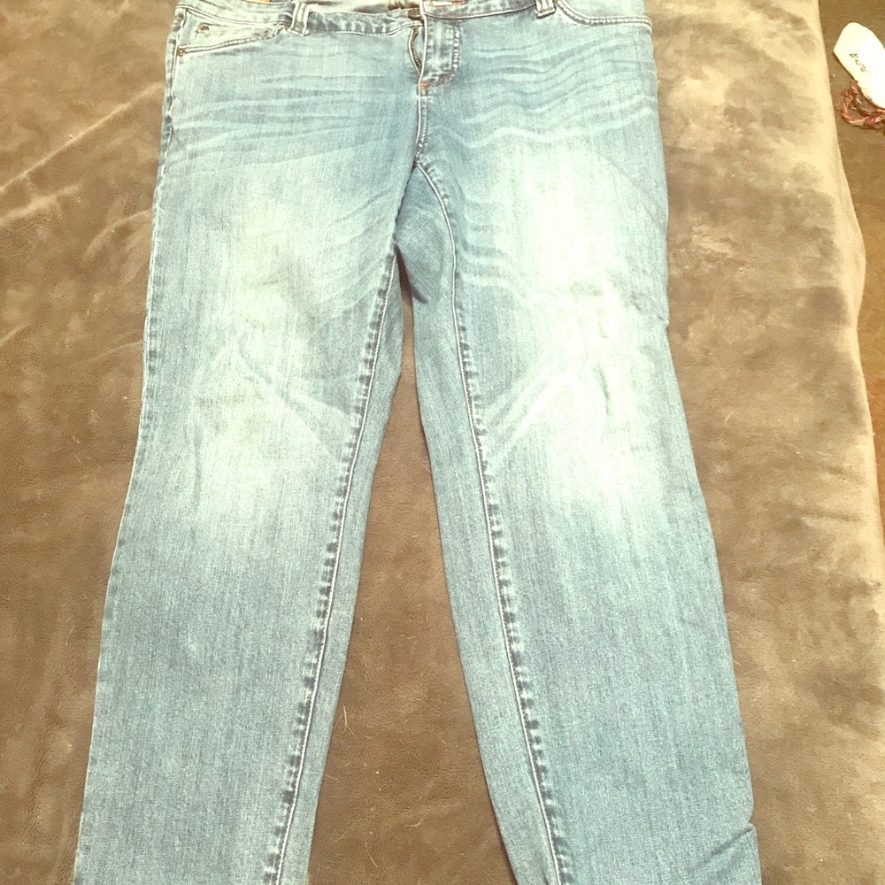 KUT from the Kloth Katy Boyfriend Jeans Size 16W
